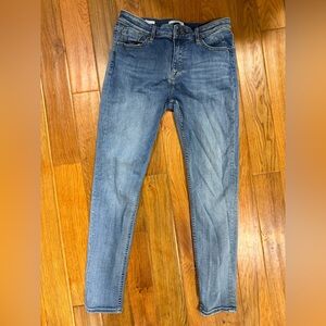 Vigoss Women’s Classic Midwash Blue Skinny Jeans